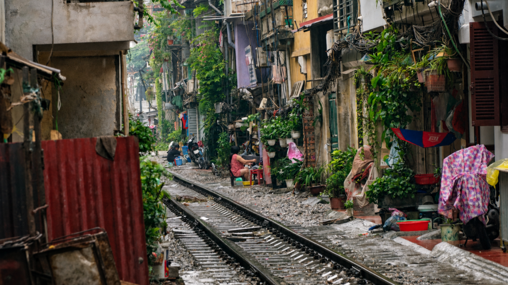 Hanoj - train street